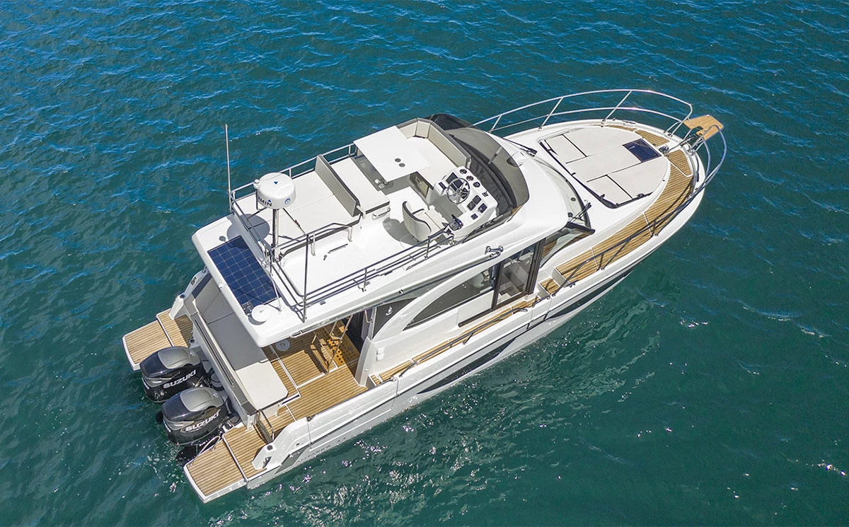 Beneteau Antares 11 Fly_03