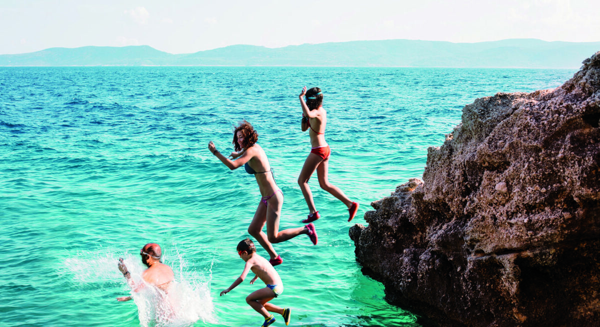 stocksy_txpf21db62ctu7100_original_525367