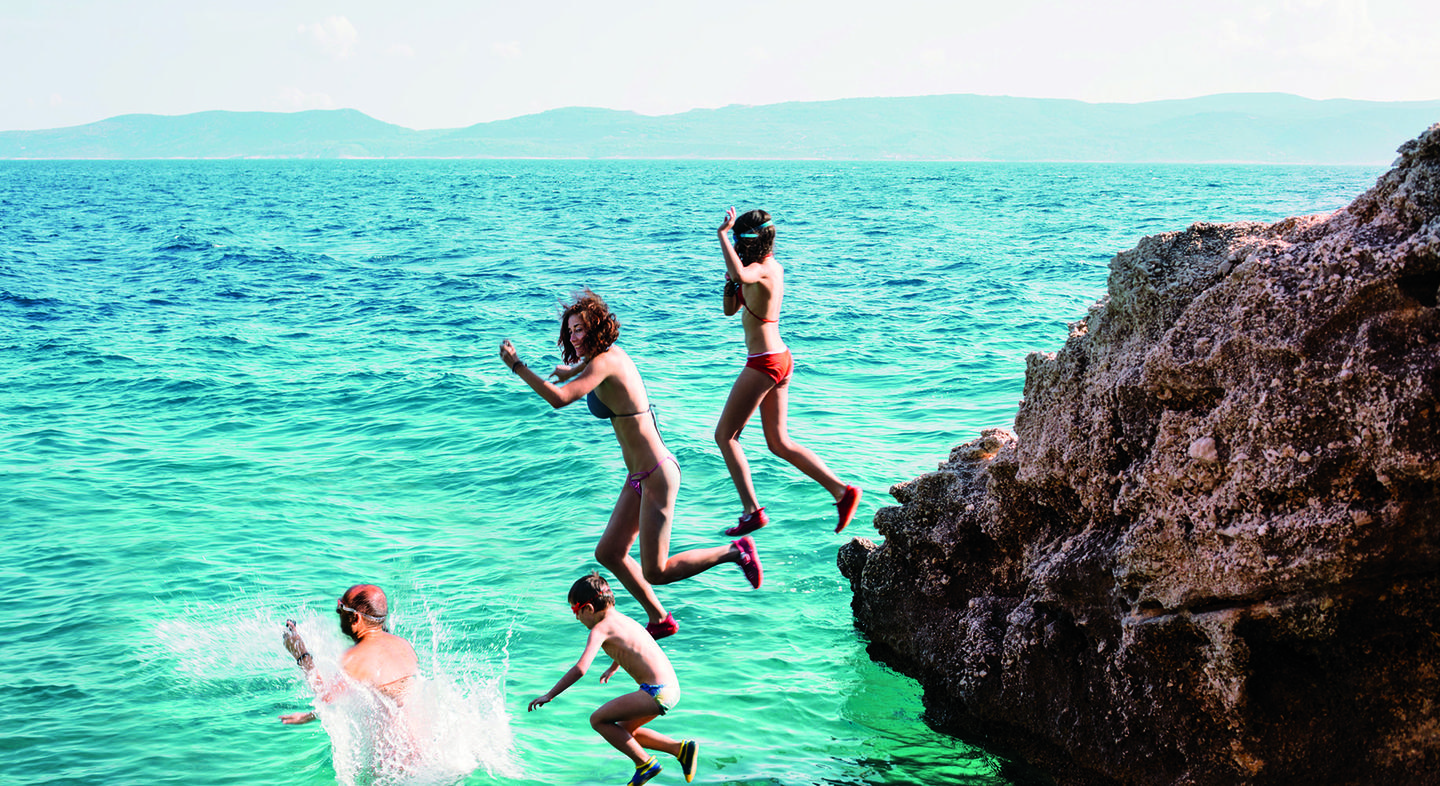 stocksy_txpf21db62ctu7100_original_525367