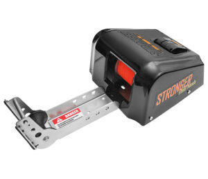 STRONGER – STEEL HANDS 35